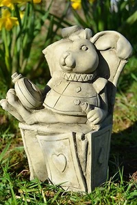 Weißes Kaninchen Alice im Wunderland Stein Gartenornament - Bild 1 von 9