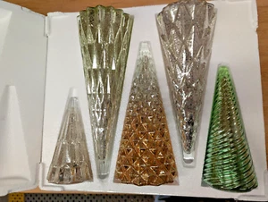 Set of 5 Handcrafted LED Glass Christmas Trees 7.5"-14.5" Tall Timer Costco - Picture 1 of 5