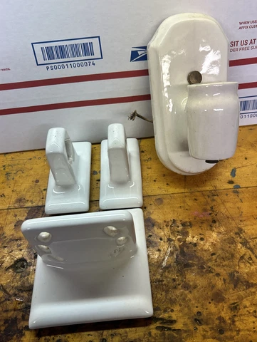 VINTAGE ART DECO PORCELAIN BATHROOM LIGHT FIXTURE Towel Brackets  Soap Holder Cover