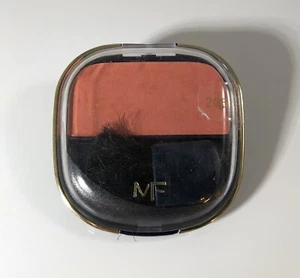 Max Factor - Natural Brush-On Satin Blush - 205 Tea Rose - Picture 1 of 3