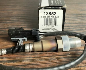 Bosch 13852 Oxygen Sensor OE Type Fitment 02589867124UG Chev Aveo Pontiac Suzuki - Foto 1 di 1