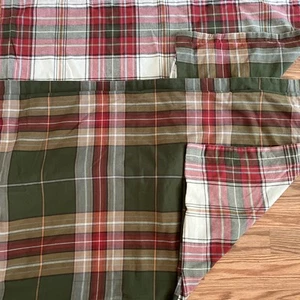 POTTERY BARN REVERSIBLE PLAID RED/GREEN PILLOW SHAMS 2 KING - Picture 1 of 7