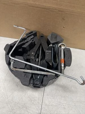 2008 2009 2010 2011 Subaru Impreza Wagon neumático de repuesto gato espuma moldura herramienta remolque OEM Foto 1 de 4