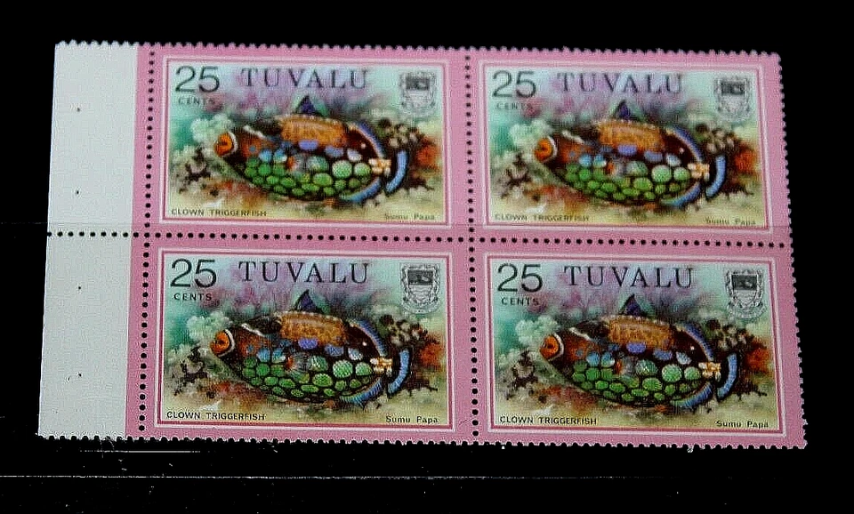 TUVALU 1979 FISH   25c  ISSUE IN BLOCK OF 4 WITH SIDE MARGIN  FINE M/N/H COND - Image 1 of 1