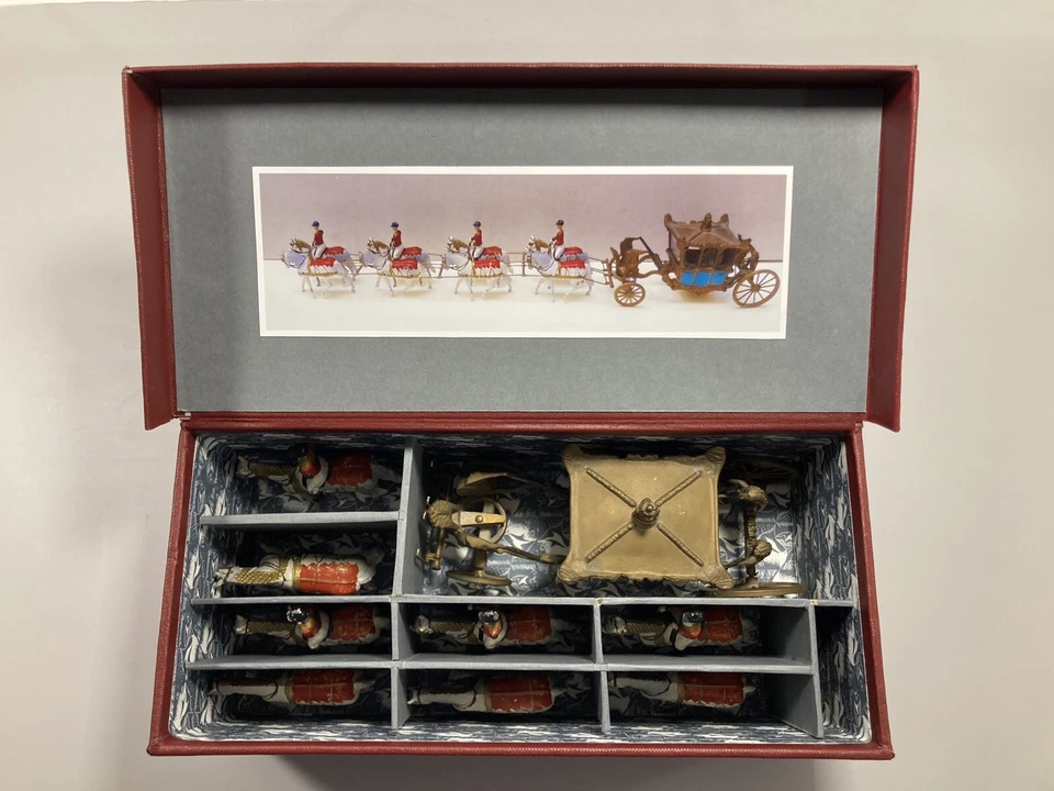 Coronation Coach & Horses 1953 usado por la reina Isabel II por Britains Toy Co Foto 1 de 4