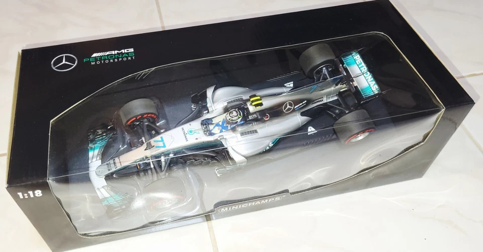 MERCEDES F1 W08 1:18 VALTTERI BOTTAS ***OVP*** - Bild 1 von 1
