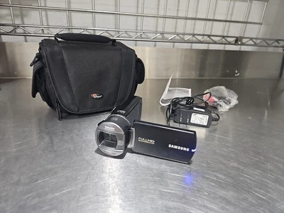 Samsung Digital Camcorder HMX-Q10BN/XAA 1080p Ois Duo Schneider Lens Touchscreen - Image 1 of 4