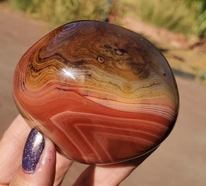 Sardonyx Banded Agate Freeform Crystal Large Specimen Palm Stone 206 grams - Picture 1 of 10
