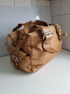 BOLSO DE MANO DE HOMBRO EXTRA GRANDE DE CUERO BEIGE DE DISEÑO NARDELLI PARA MUJER Foto 1 de 4