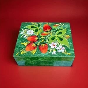 Hand Crafted Hand Painted Lacquered Wooden Trinket Jewelry Box Velikiy Ustyug - Picture 1 of 12