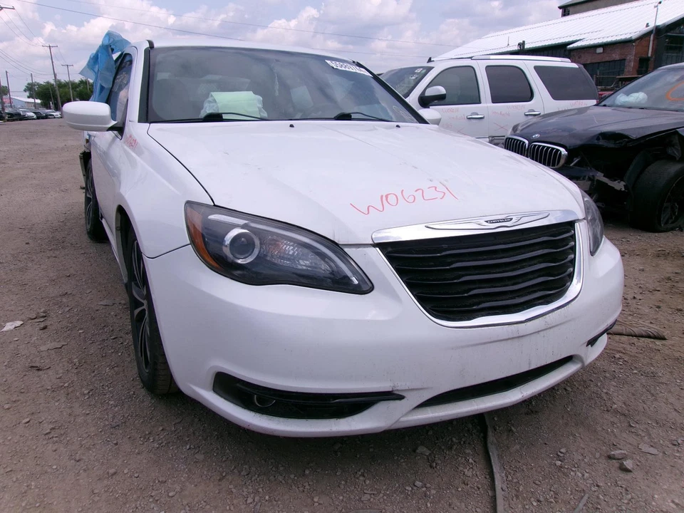 Used Ignition Switch fits: 2013 Chrysler 200  Grade A - Image 1 of 4