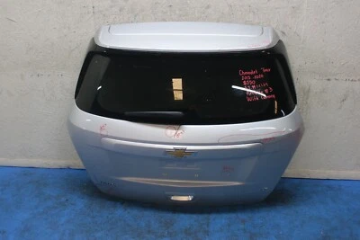 Chevrolet Trax 2015 2020 puerta levadiza trasera con cámara OEM Foto 1 de 4