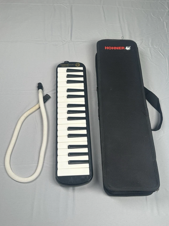 Teclado de piano de 32 teclas Hohner Melodica Student instrumento de viento con estuche Foto 1 de 4