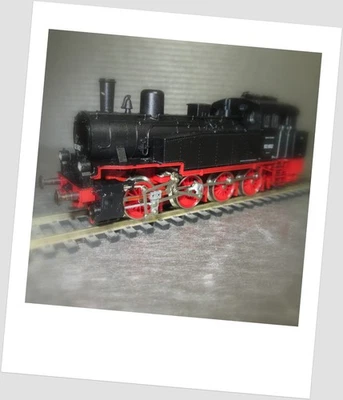 Trix H0 BR 92 692  Dampflok 2412 analog Vitrinenmodell - Bild 1 von 4