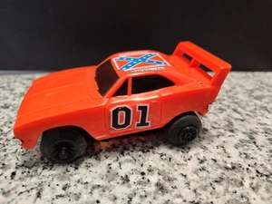 COCHE DUKES OF HAZZARD GENERAL LEE 1980. WARNER BROS. CARGADOR DODGE JUGUETE Coche. - Imagen 1 de 5
