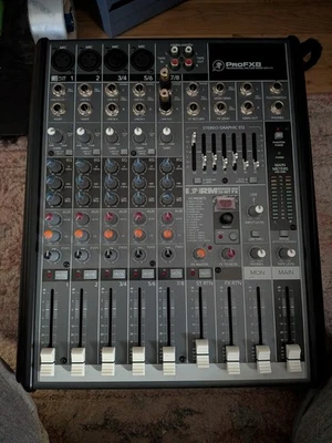 Mackie Profx8 8-channel Professional Mic / Line Mixer With FX - Image 1 of 2