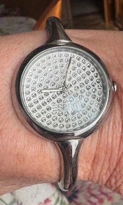 Esprit zierliche Damen Armbanduhr silberfarben Spangenarmband, kaum getragen - Bild 1 von 2