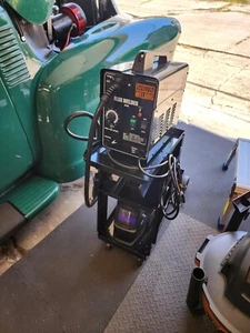 Chicago Electric Welding Flux Core 125 Amp Welder Machine Equipment Compact Tool - Picture 1 of 5