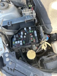 2009 Holden VE Omega Fuse Box V6 LY7 Commodore 08 09 10 #B258 - Picture 1 of 12