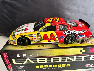 NASCAR action 1/24 - Terry Labonte chevrolet #44 kellogg's corn flakes 2006 - Photo 1/4