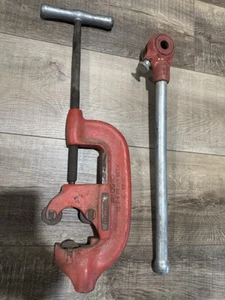 RIDGID No. 4‑S Heavy Duty Pipe Cutter w/ Removable Handle – 2″‑4″ - Picture 1 of 4