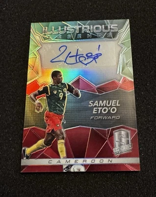 SAMUEL ETO’O 2016-17 Spectra Soccer GREEN RED PRIZM AUTO /45 Illustrious Legends - Image 1 of 2