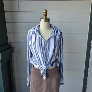 American Eagle Oversized Striped Button Down Shirt Size M Blue White Viscose - Picture 1 of 8