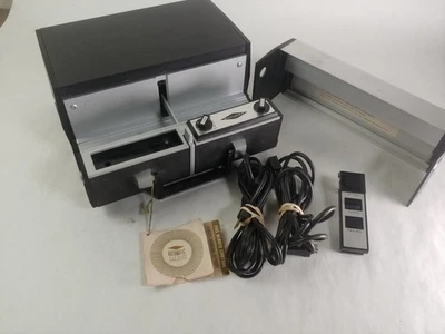 Vintage Sawyer's Rotomatic 700 2X2 Slide Projector with Power Cord - Image 1 of 4