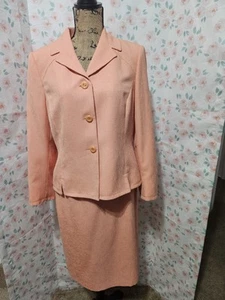 KASPER ASL PETITE, TRAJE FALDA CARRERA MUJER MELÓN POLI 2 PIEZAS 3 BOTONES, TALLA 10P - Imagen 1 de 14