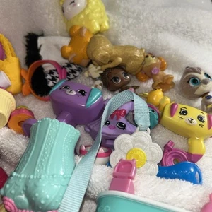 LOL Surprise Puppen, McDonald Spielzeug, verschiedene Puppenkleidung, einige Barbie Artikel, plus - Bild 1 von 16