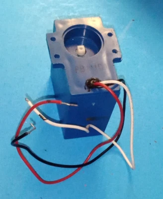 SERVOMOTOR BANDA C Polarizador y Control de sesgo Bocinas de alimentación Marca PB Pro Foto 1 de 4