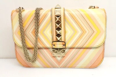 Bolso Valentino Mediano Glam Lock Rockstud Solapa Foto 1 de 4