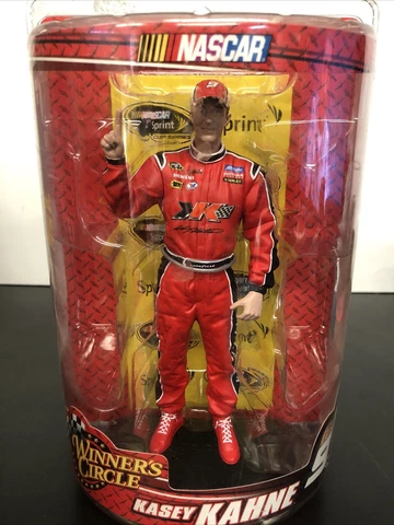 Nascar Winners Circle Dodge Kasey Kahne #9 Figurine - NEW W15 Cover