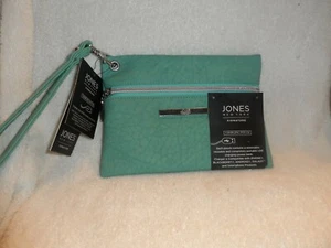 Jones New York Signature Phone Charging Pouch Clutch light green - Picture 1 of 5