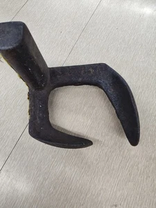 Vintage Cast Iron Cobblers Shoe Repair Double Anvil - Picture 1 of 11