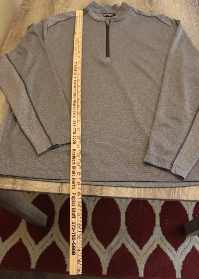 Roundtree And Yorke Mens Medium Gray Half Zipper Light Sweater - Image 1 of 3