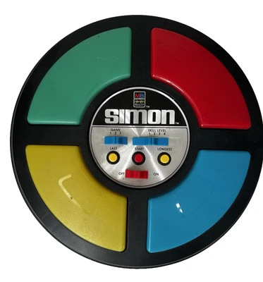 Juego electrónico Milton Bradley Simon 1978 vintage funciona necesita bombillas - para piezas Foto 1 de 4