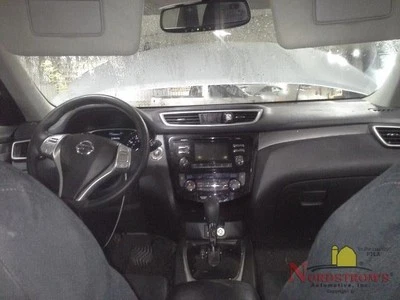 Nissan Rogue 2015 controles de temperatura Foto 1 de 4