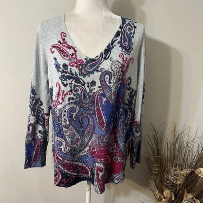 Suéter Chico's Mujer Paisley Cuello en V Ligero Púrpura Gris Manga 3/4 Talla 1/M Foto 1 de 4