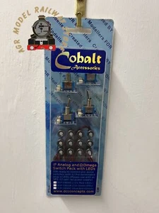 DCC Concepts DCP-CBSRD Cobalto IP y Omega paquete de interruptores con LED rojos - Imagen 1 de 1
