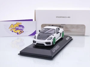 Minichamps WAP0206010TCAY # Porsche 718 982 Cayman GT4 RS Bj. 2021 " weiß " 1:43 - Bild 1 von 4