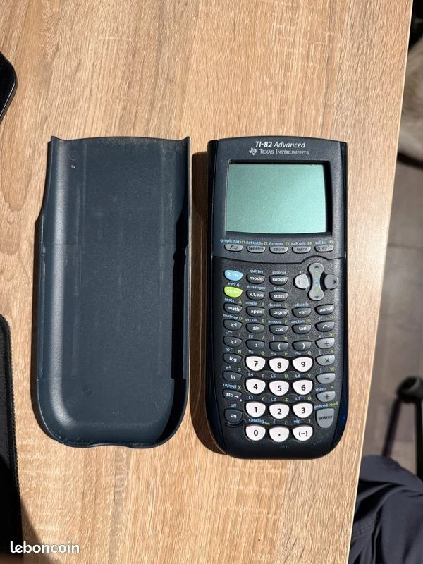 Texas Instruments TI 82 Advanced Calculatrice Graphique - Noir collège lycée - Photo 1/1