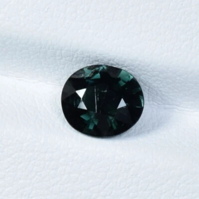1.15 ct BEST GRADE MOZAMBIQUE DARK BLUE GREEN / NATURAL GREEN TOURMALINE Oval !! - Image 1 of 2