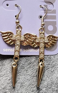 CLAIRE'S GOLD TONE RHINESTONES ANGEL WINGS CROSS DAGGER EARRINGS - Picture 1 of 4