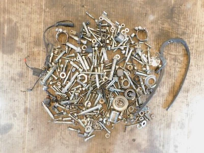 Harley Davidson Dyna Wide Glide 2003 FXDWG motor tuerca perno soporte piezas lote de caja Foto 1 de 4