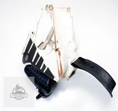 1993 Honda CR250R CR 250R OEM AIRBOX INTAKE AIR CLEANER CASE ASSEMBLY 92 - 94 - Image 1 of 4