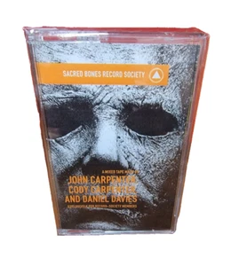 Ein gemischtes Band hergestellt von John Carpenter 2021 Sacred Bones Records exklusive Kassette - Bild 1 von 3
