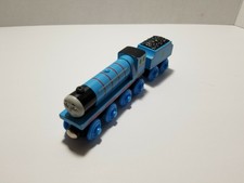 Thomas & Friends Wooden Railway GORDON & TENDER Train Engine Car GUC