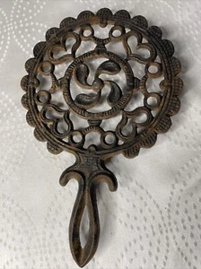 Vintage Cast Iron Trivet T-7 Tulip 9 1/4" - Picture 1 of 3