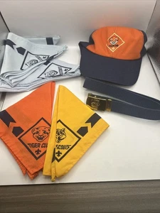 LOTTO BSA Tiger and Cub Scouts of America - vedi foto - Foto 1 di 5